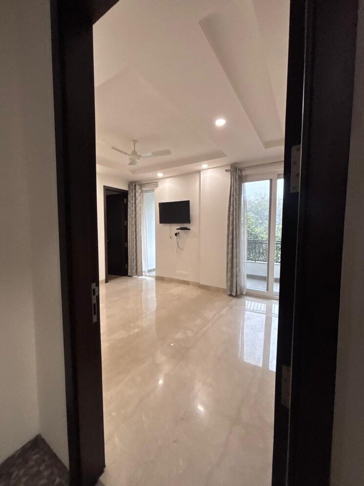 undefined, green park extension 4 Bedroom 4000 Sq.Ft. Apartment In Green Park Extension Delhi 9722372