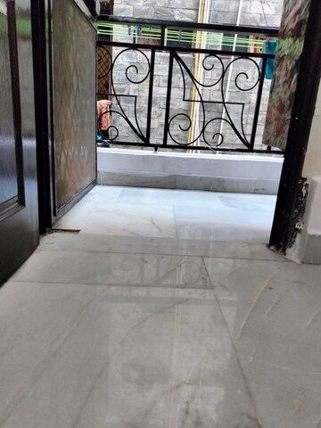 Room in 1 BHK Apartment at Khirki Extension – for Rent