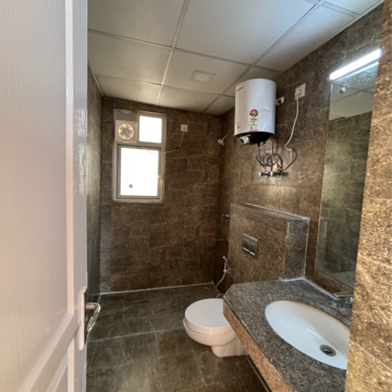 Bathroom in 2.5 BHK Apartment at Experion The Heart Song, Sector 108 – for Rent