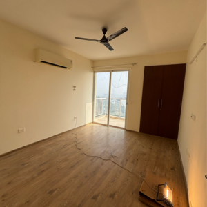 Room in 2.5 BHK Apartment at Experion The Heart Song, Sector 108 – for Rent