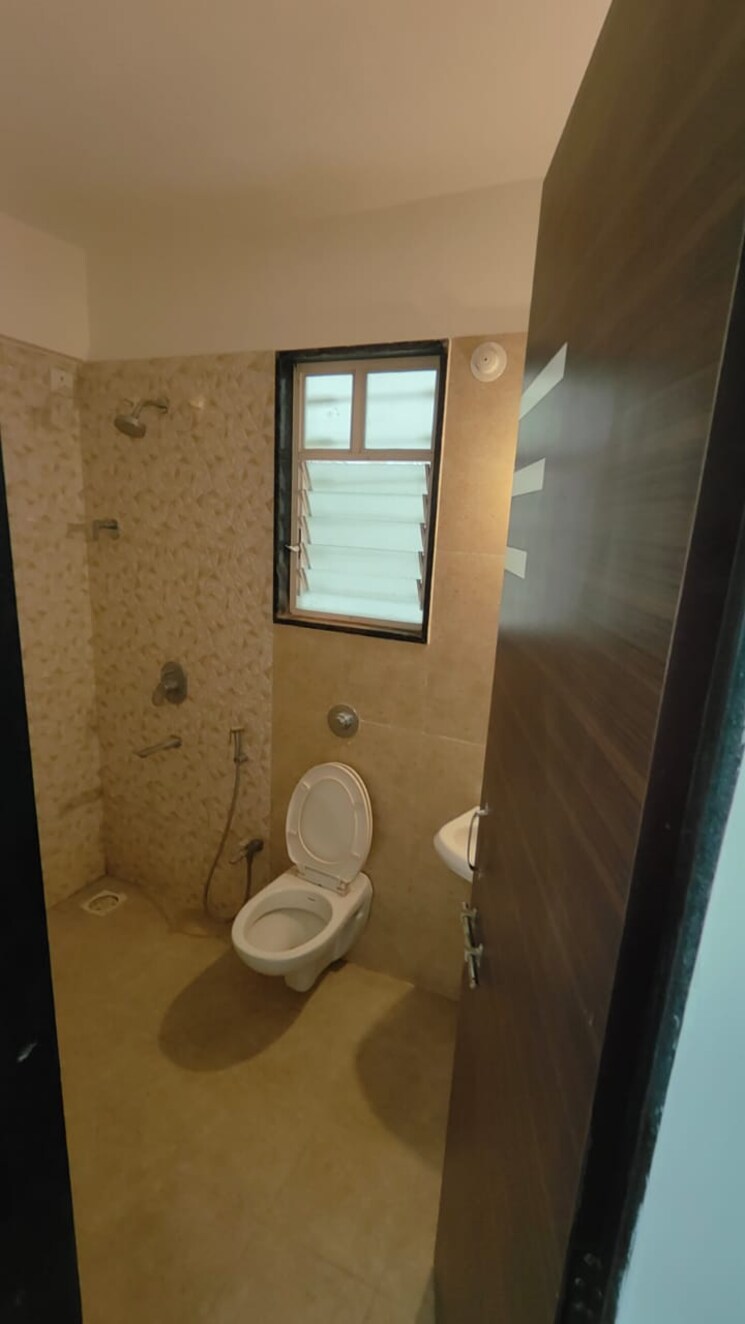Bathroom, gk-aarcon 2 Bedroom 945 Sq.Ft. Apartment In Punawale Pune 9722390