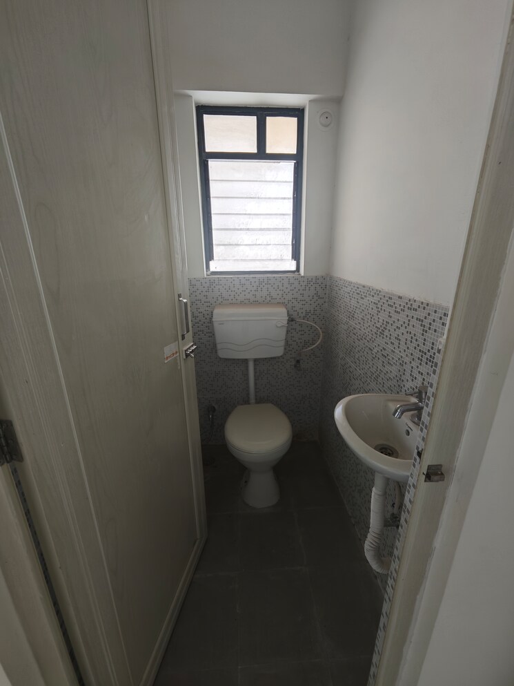 Bathroom, peninsula-address-one 1 Bedroom 381 Sq.Ft. Apartment In Gahunje Pune 9722424