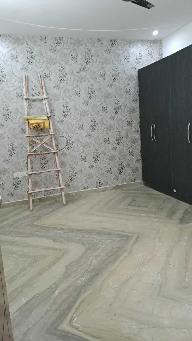 Bathroom, sector 37 3 Bedroom 250 Sq.Ft. Builder Floor In Sector 37 Faridabad 9722432