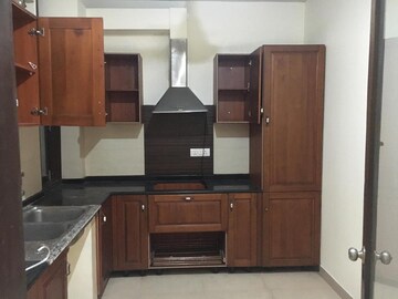 Furnished Amenities in 3 BHK Builder Floor at Greater Kailash I – for Sale