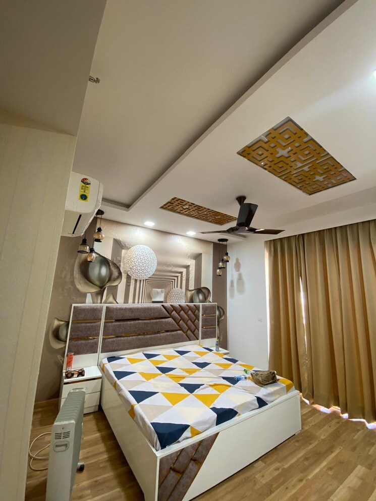 Team Area, shalimar-one-world-valencia-county 4 Bedroom 1800 Sq.Ft. Apartment In Gomti Nagar Lucknow 9722459