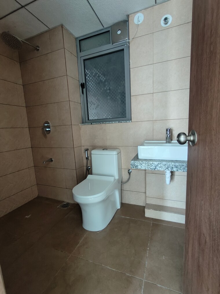Bathroom, kalpataru-immensa 1 Bedroom 450 Sq.Ft. Apartment In Kolshet Road Thane 9722468