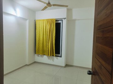 Room in 2 BHK Apartment at Shubh Shagun, Kharadi – for Rent
