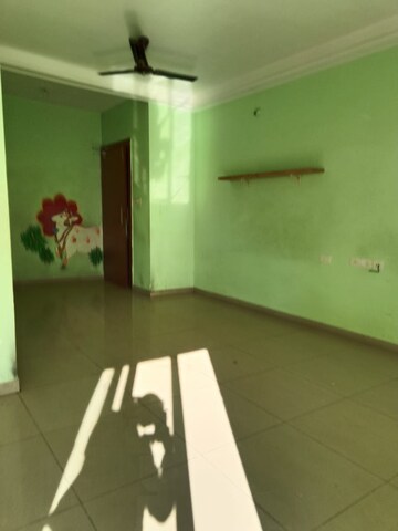 Room in 3 BHK Apartment at Kolte Patil Life Republic, Hinjewadi – for Rent