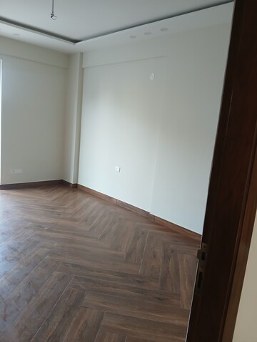 4 BHK Builder Floor For Rent in Sector 9