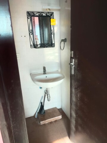 Bathroom in 3 BHK Apartment at Kundan Plaza, Chinar Park – for Sale