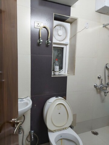 Bathroom in 2 BHK Apartment at Kundan Plaza, Chinar Park – for Rent
