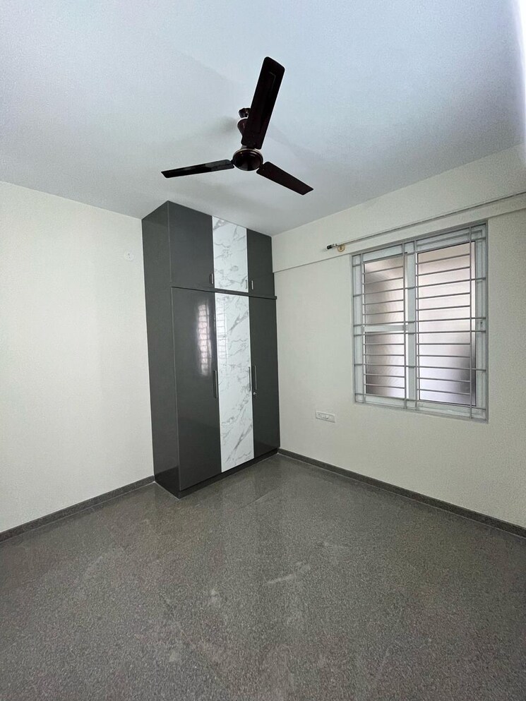 Room, priyanka-silver-serenity 1 Bedroom 700 Sq.Ft. Apartment In Marathahalli Bangalore 9722576
