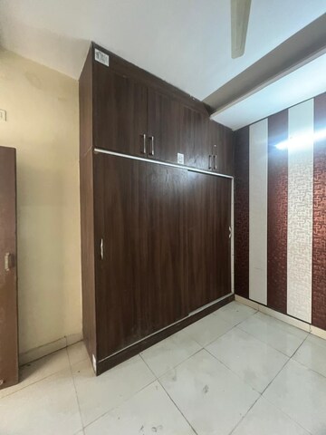 Room in 4 BHK Independent House at Sector 11 – for Sale
