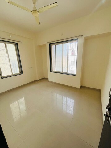Room in 1 BHK Apartment at Tole Niwas, Wadgaon Sheri – for Rent