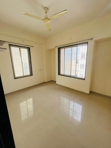 Room in 1 BHK Apartment at Tole Niwas, Wadgaon Sheri – for Rent