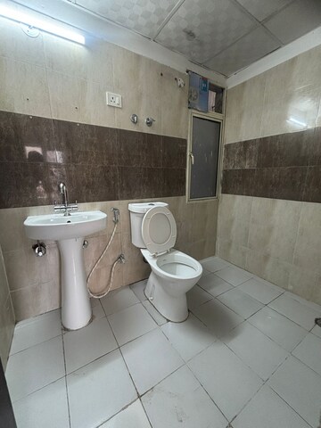 Bathroom in 2 BHK Apartment at Panchsheel Greens II, Sector 16 Greater Noida – for Sale