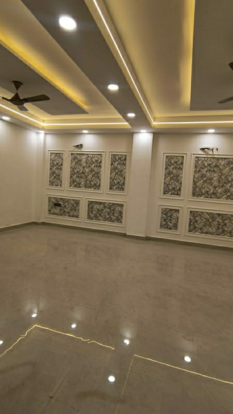 Cover Image, green fields colony 4 Bedroom 410 Sq.Yd. Builder Floor In Green Fields Colony Faridabad 9722682