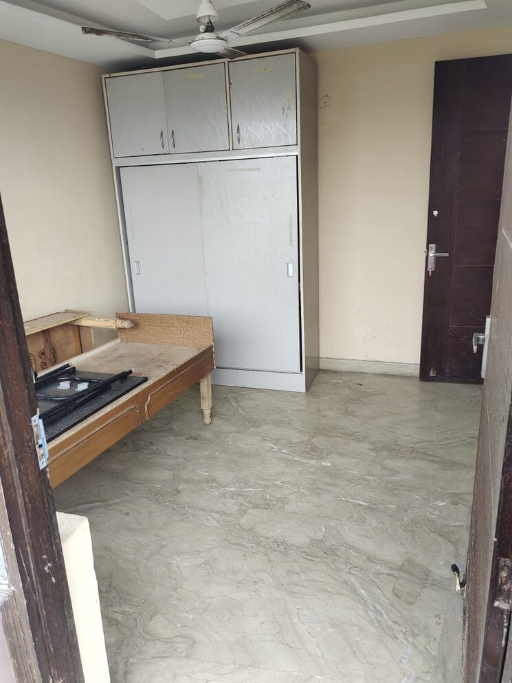 Room, srishti-greenfield-homes 3 Bedroom 203 Sq.Yd. Builder Floor In Green Fields Colony Faridabad 9722700