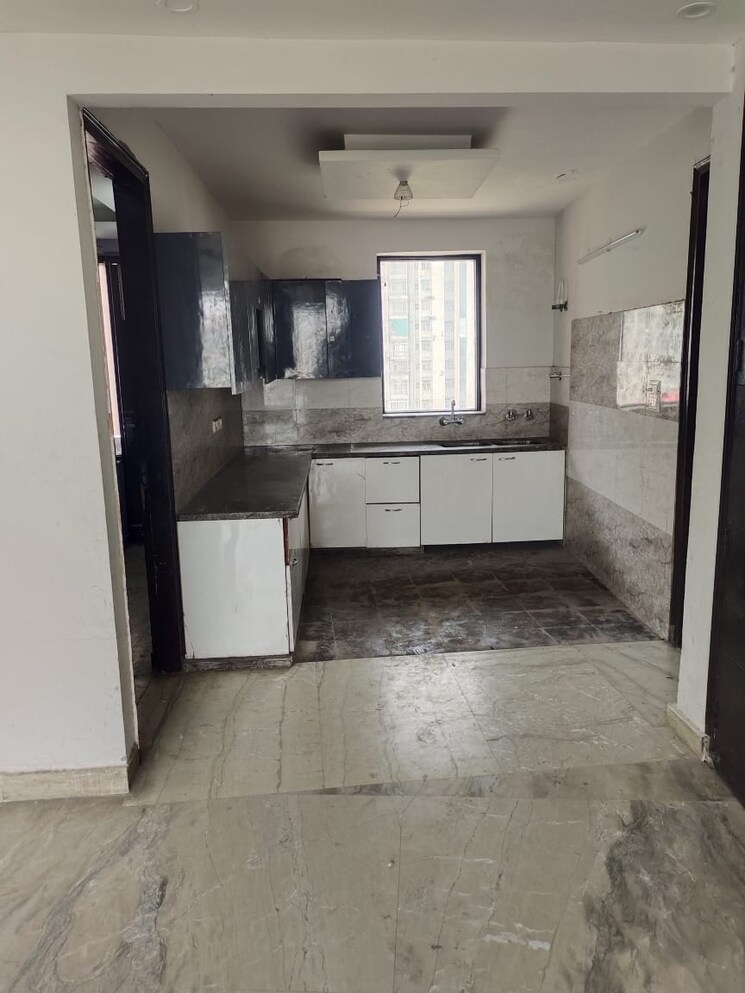 Kitchen, srishti-greenfield-homes 3 Bedroom 203 Sq.Yd. Builder Floor In Green Fields Colony Faridabad 9722700