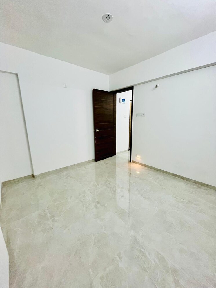 Room, wadgaon sheri 1 Bedroom 530 Sq.Ft. Apartment In Wadgaon Sheri Pune 9722739