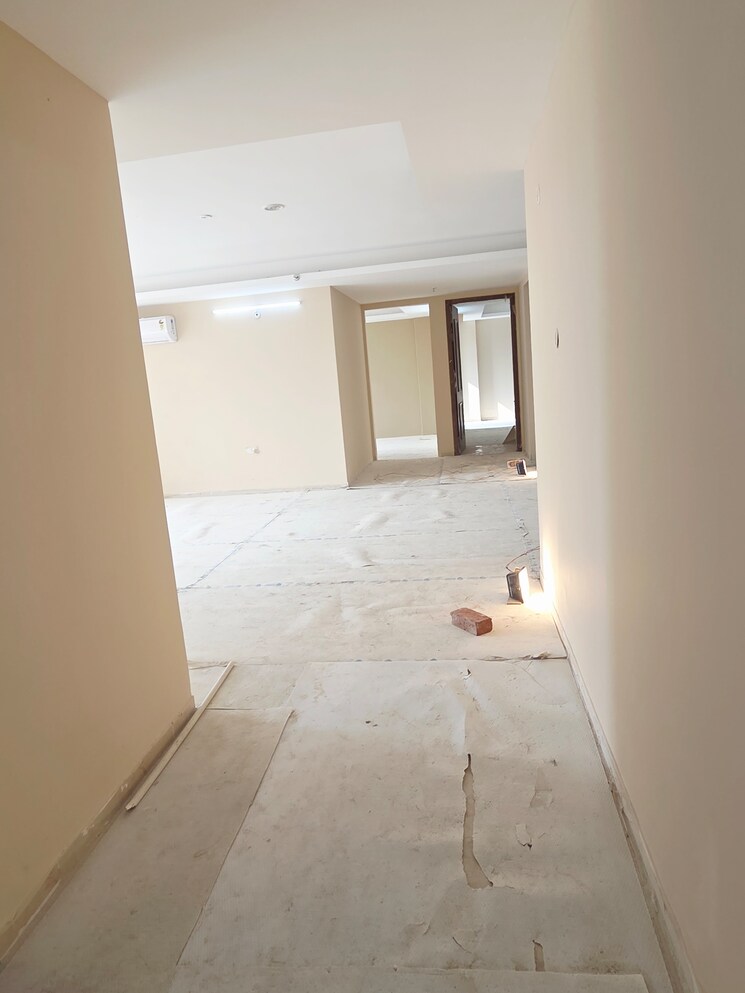 Master Bedroom, omaxe-the-resort-lucknow 4 Bedroom 3666 Sq.Ft. Apartment In Gomti Nagar Lucknow 9722756