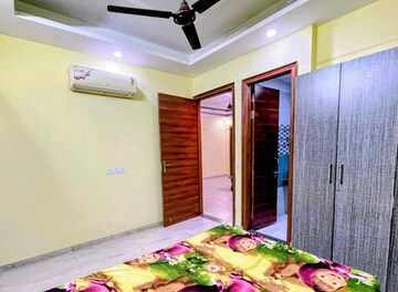 Bedroom in 3 BHK Apartment at Saket – for Rent