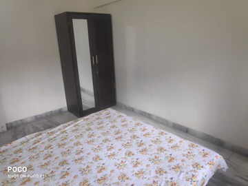 Bedroom in 2 BHK Apartment at Rehmat Tower, Santacruz East – for Rent