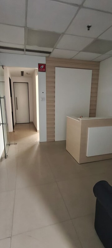 Room in  Office Space at JMD Regent Square, Sector 25 – for Rent