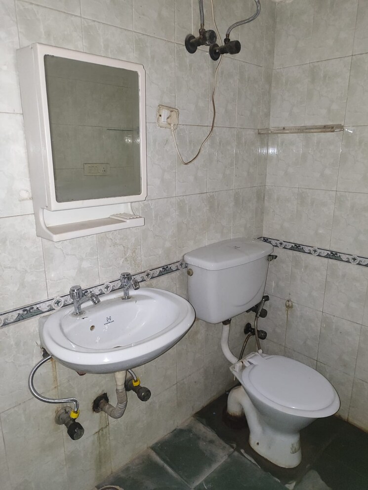 Bathroom, rwa-apartments-sector-26 2 Bedroom 1450 Sq.Ft. Villa In Sector 26 Noida 9722926