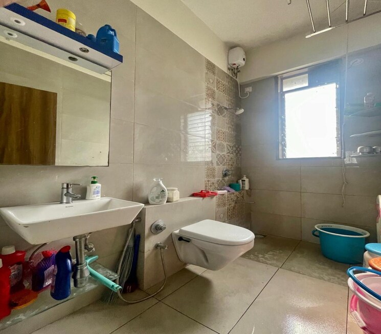 Bathroom, dadar east 2 Bedroom 825 Sq.Ft. Apartment In Dadar East Mumbai 9722933