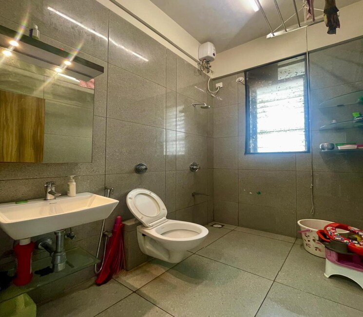 Bathroom, dadar east 2 Bedroom 825 Sq.Ft. Apartment In Dadar East Mumbai 9722933