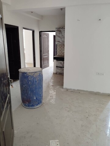 Room in 3 BHK Apartment at Radicon Vedantam, Sector 16c Greater Noida – for Rent