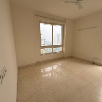 Room in 2 BHK Apartment at Puri Emerald Bay, Dhanwapur – for Rent