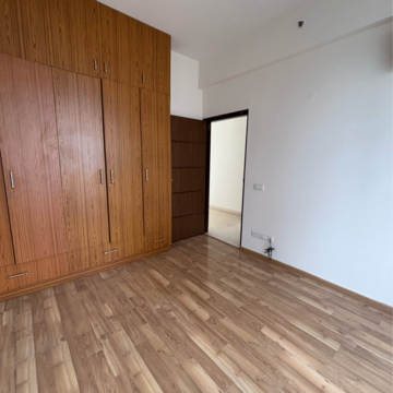Room in 2 BHK Apartment at Puri Emerald Bay, Dhanwapur – for Rent