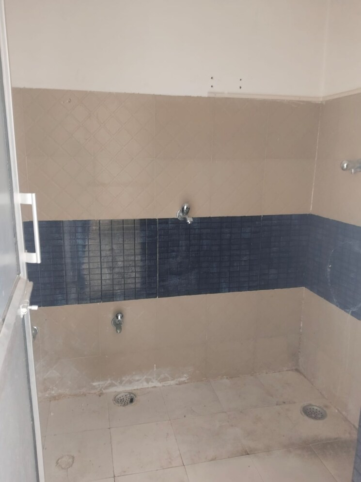 Bathroom, vaishali nagar Commercial Office Space 810 Sq.Ft. In Vaishali Nagar Jaipur 9722973