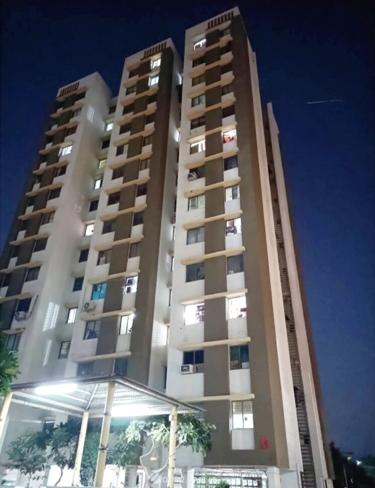 Cover Image, vaishnodevi circle 2 Bedroom 1080 Sq.Ft. Apartment In Vaishnodevi Circle Ahmedabad 9723033