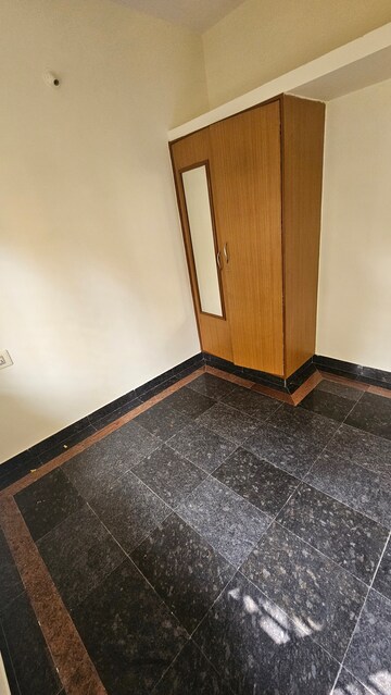 Furnished Amenities in 2 BHK Builder Floor at Happy Homes BTM Layout, Btm Layout – for Rent