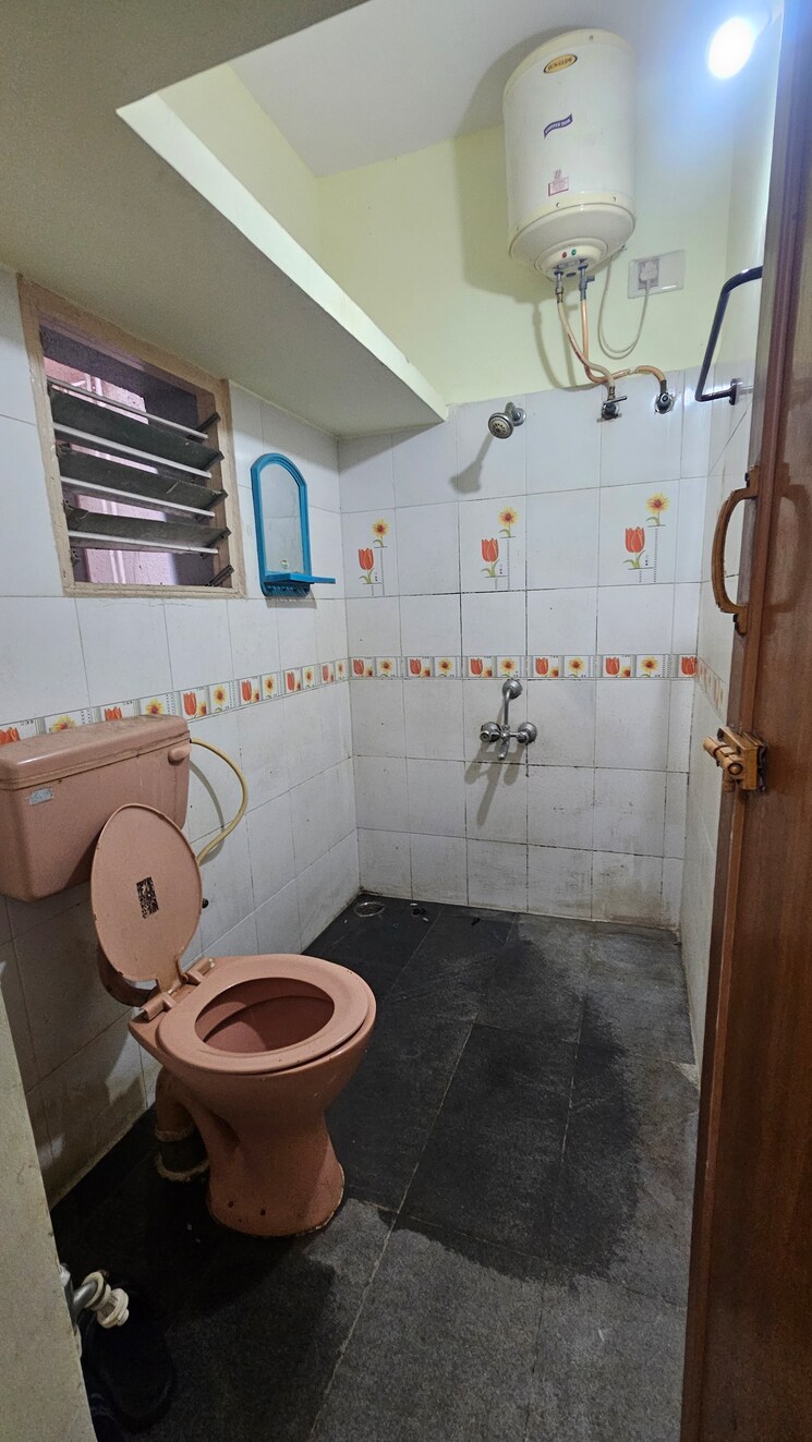 Bathroom, happy-homes-btm-layout 2 Bedroom 900 Sq.Ft. Builder Floor In Btm Layout Bangalore 9723016