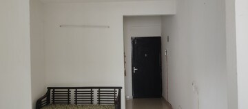 Room in 2 BHK Apartment at Signature Global Signum 107, Sector 107 – for Rent