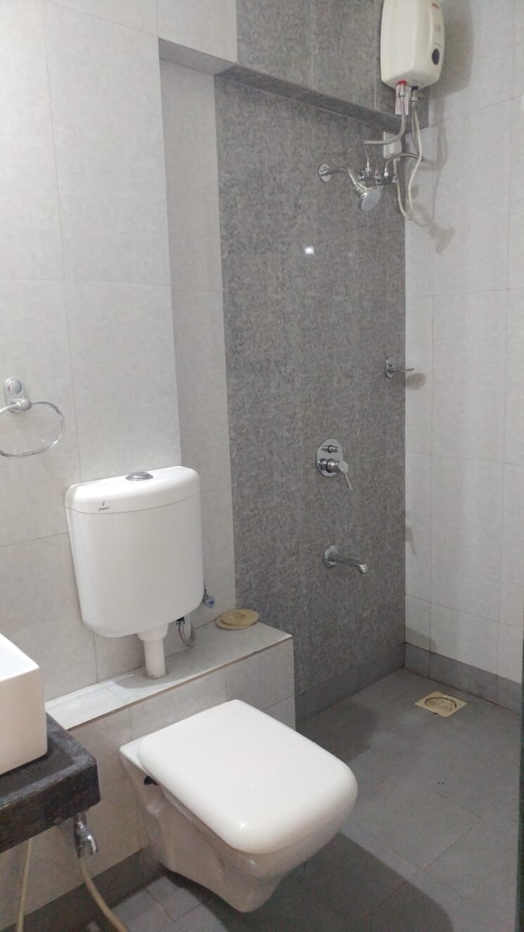 Bathroom, godrej-central 2 Bedroom 754 Sq.Ft. Apartment In Chembur Mumbai 9721733