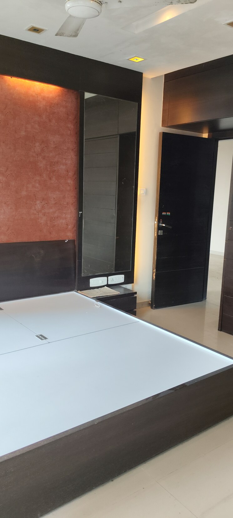 Bedroom, oberoi-springs 3 Bedroom 1000 Sq.Ft. Apartment In Andheri West Mumbai 9723061