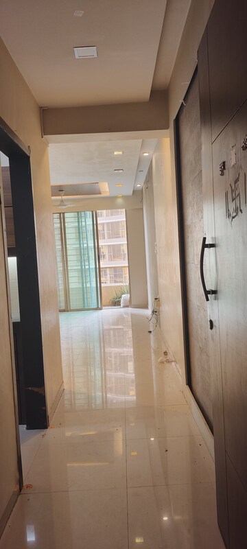  3 BHK Apartment at Oberoi Springs, Andheri West – for Rent