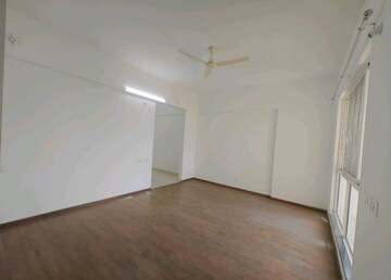 Room in 3 BHK Apartment at Kolte Patil Elburz Hills Dales, Undri – for Rent