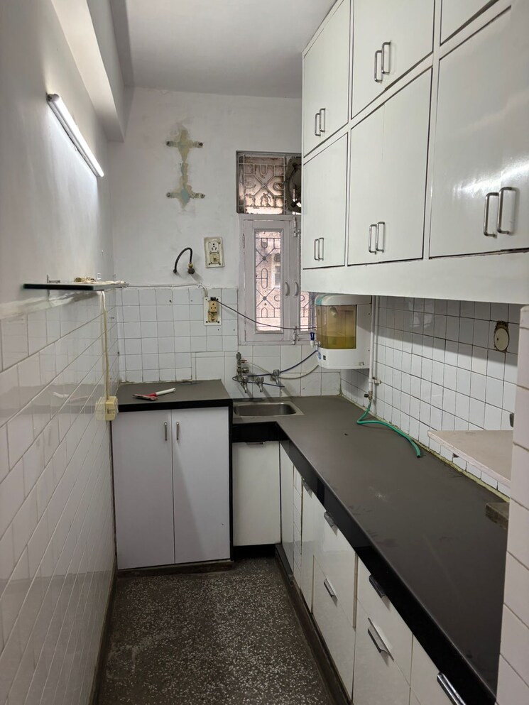 Kitchen, rohini sector 13 2 Bedroom 900 Sq.Ft. Builder Floor In Rohini Sector 13 Delhi 9723085