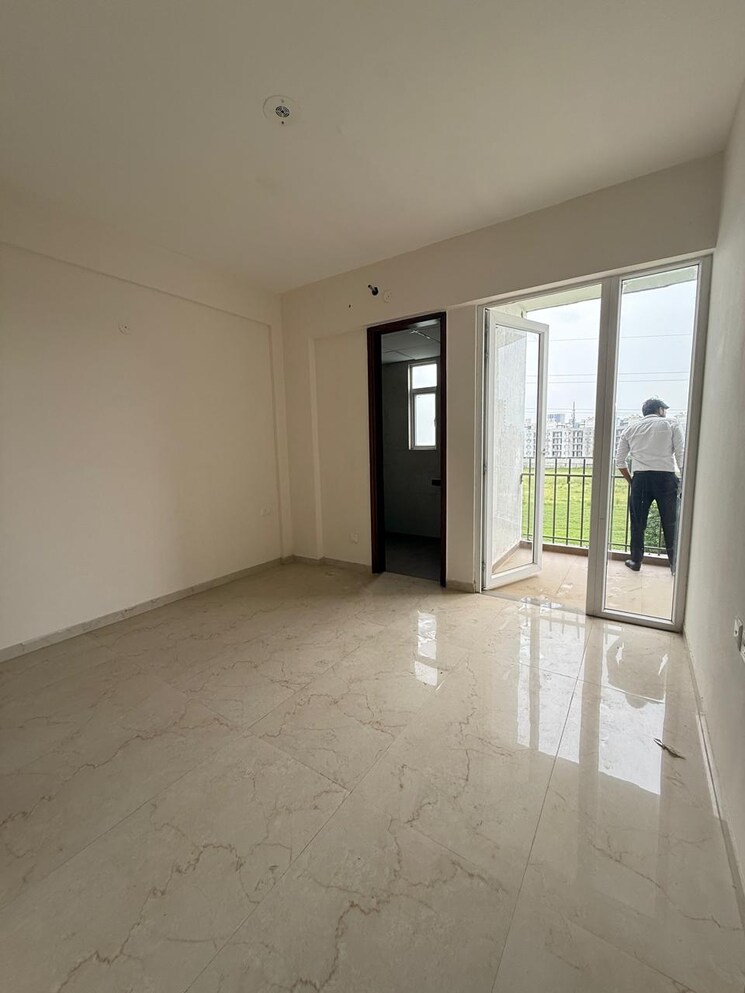 Room, smart-world-gems 2.5 Bedroom 1194 Sq.Ft. Apartment In Sector 89 Gurgaon 9723101