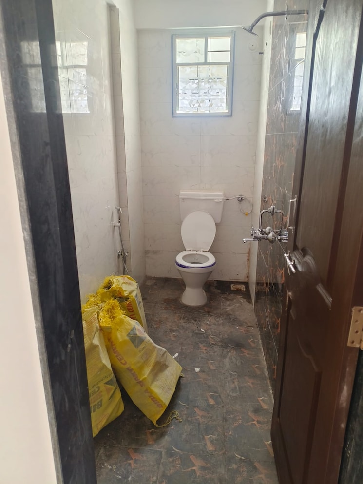 Bathroom, wadgaon sheri 1 Bedroom 570 Sq.Ft. Apartment In Wadgaon Sheri Pune 9723118