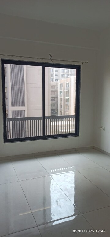 Room in 3 BHK Apartment at Chandkheda – for Rent