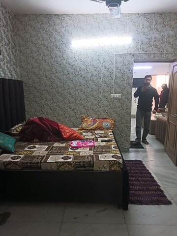 Bedroom in 3 BHK Builder Floor at Pitampura – for Rent