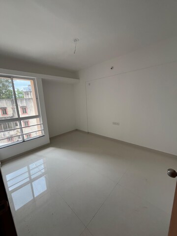 Room in 2 BHK Apartment at Laxmi Homes Yerwada, Yerawada – for Rent