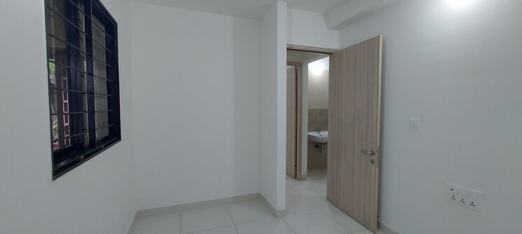 Room, nanded-kalashree 2.5 Bedroom 640 Sq.Ft. Apartment In State Bank Nagar Pune 9723154
